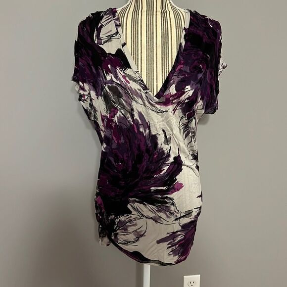 𝅺LAUREN Conrad Women’s Short Sleeve Shirt - Picture 1 of 6